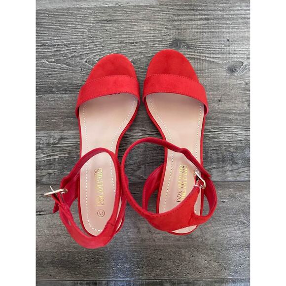 7.5 Red low block heels - Picture 5 of 5